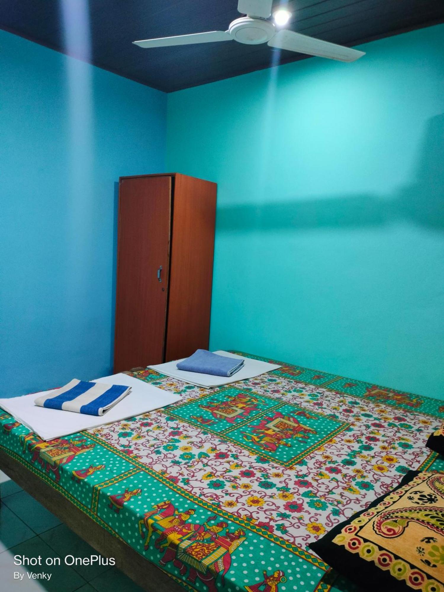 Ocean Sparrow Beach Stay Гокарна Стая снимка
